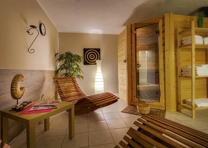 Dubener Heide 3* 克里彭那